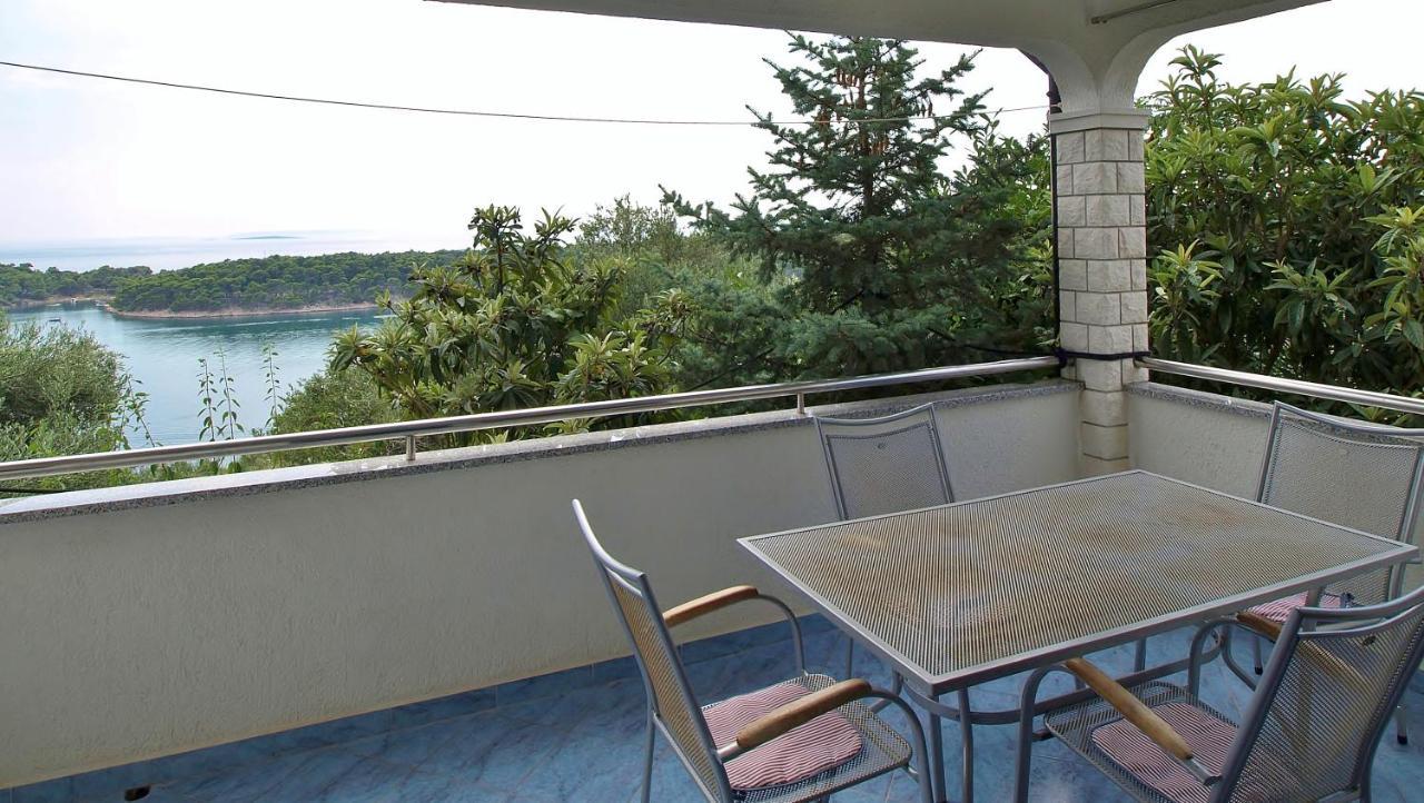 Apartments Eufemija Rab Town Exterior photo